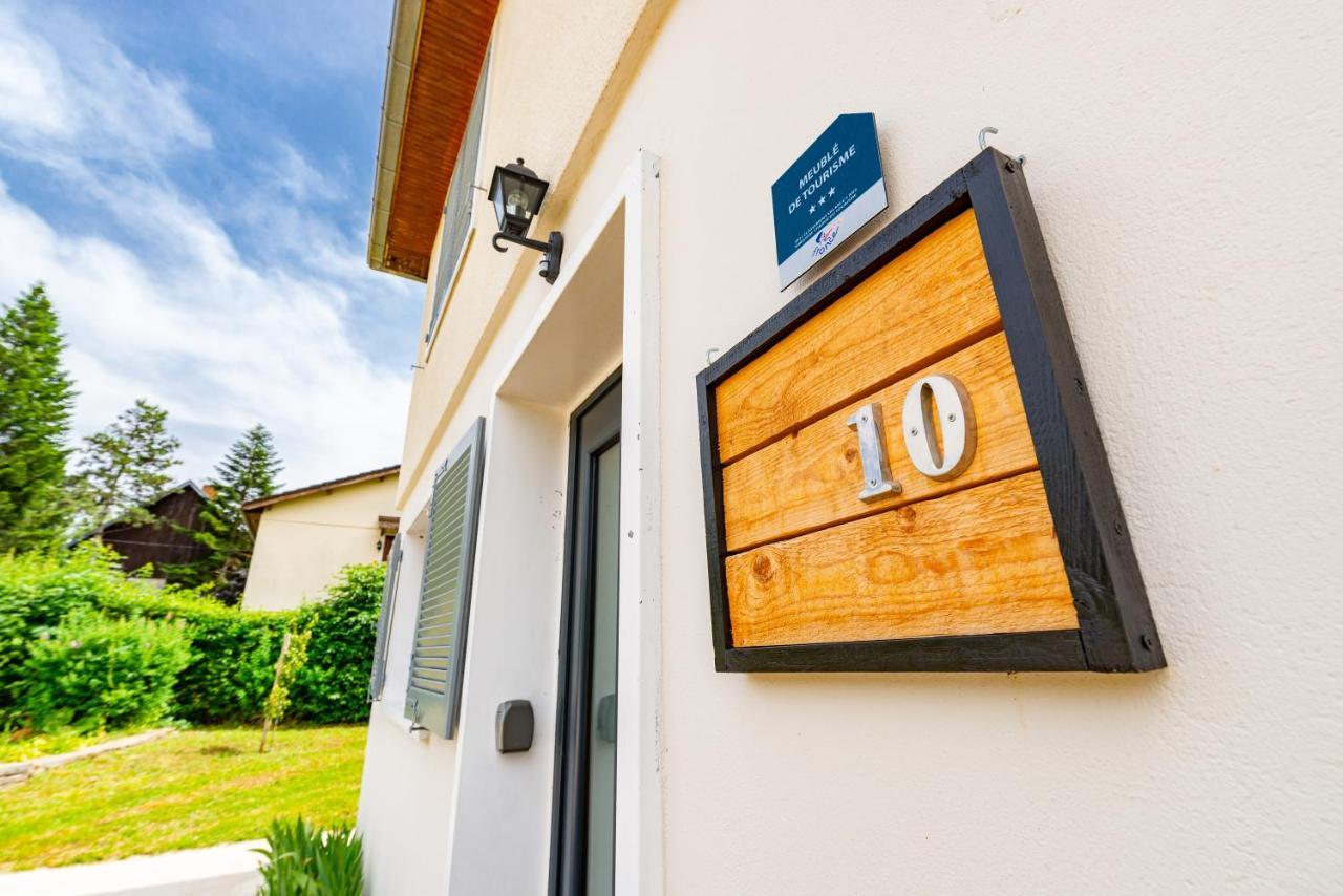 Au 10 Le Long Du Canal Fain-Les-Montbard Exteriér fotografie
