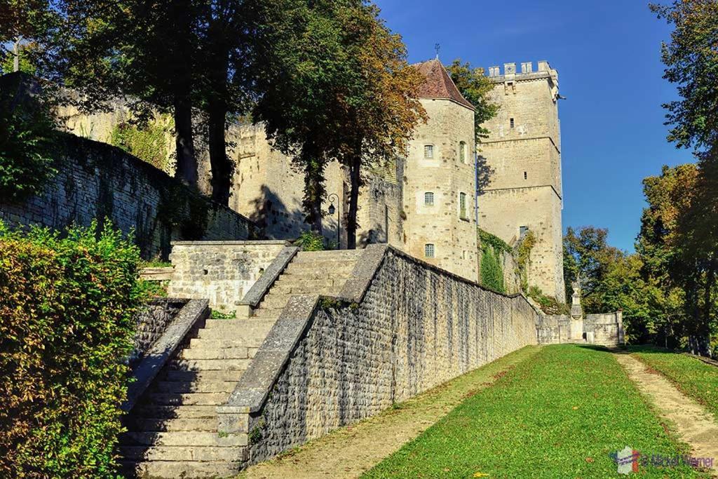 Au 10 Le Long Du Canal Fain-Les-Montbard Exteriér fotografie