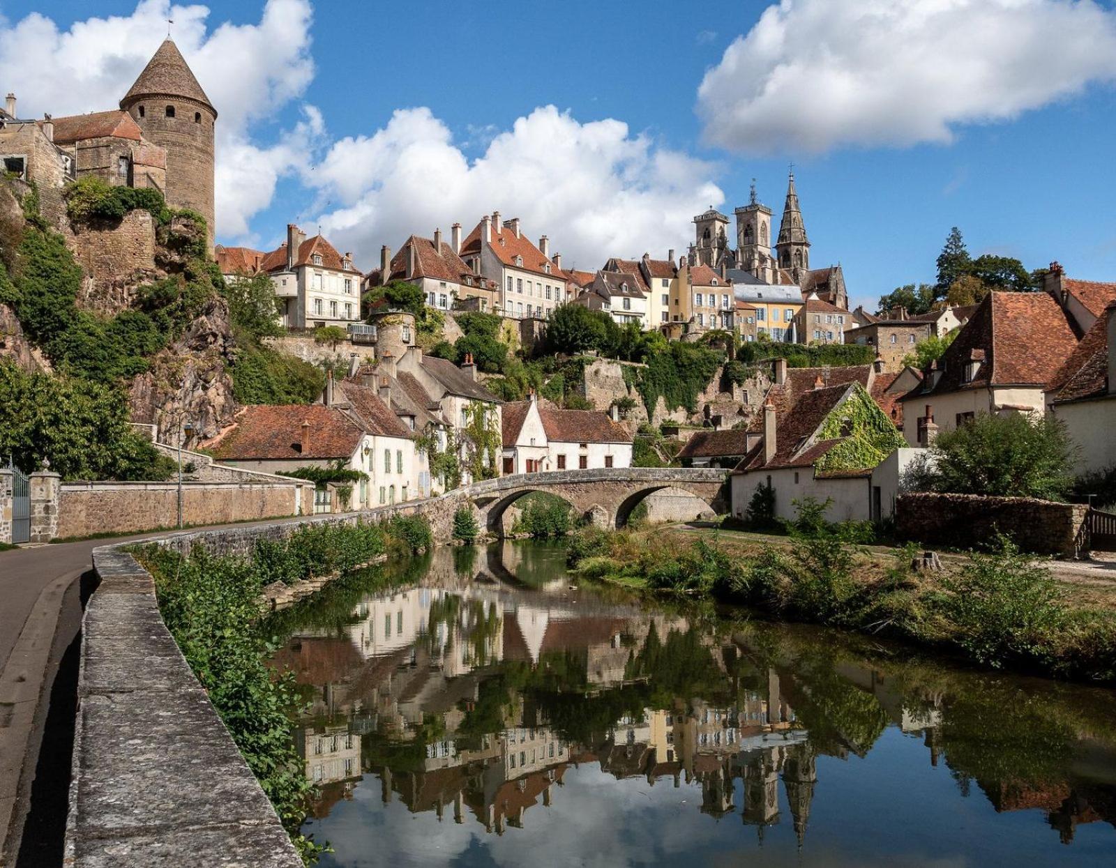 Au 10 Le Long Du Canal Fain-Les-Montbard Exteriér fotografie